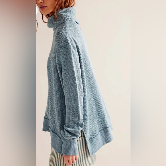 WE THE FREE Tommy Turtle Sweater in green aqua shade pullover - Picture 2 of 8